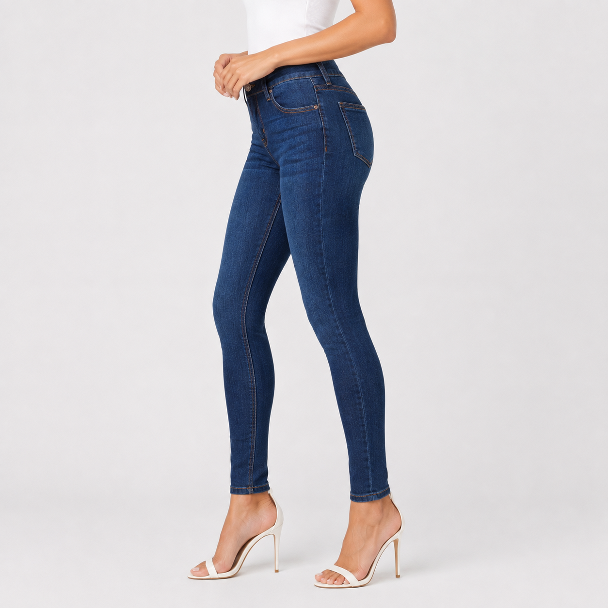 BS679